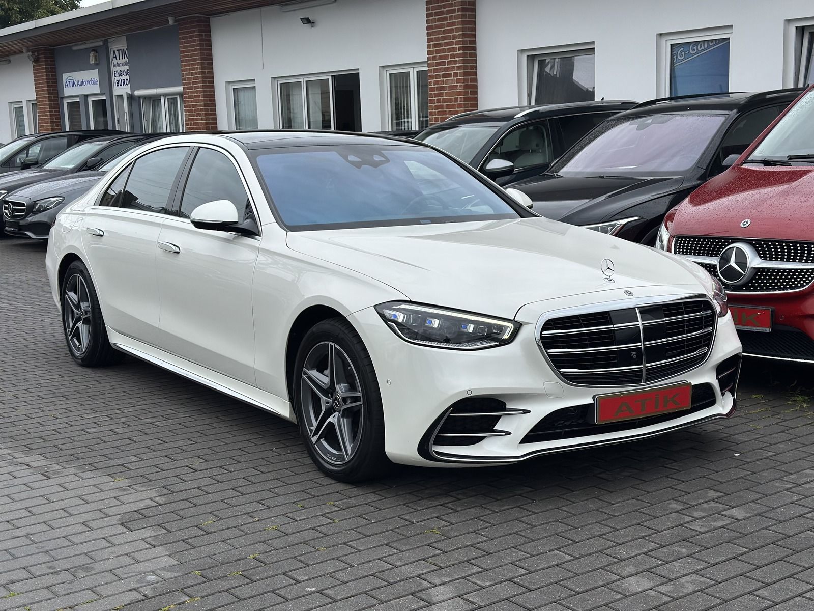 Mercedes-Benz S trieda Sedan