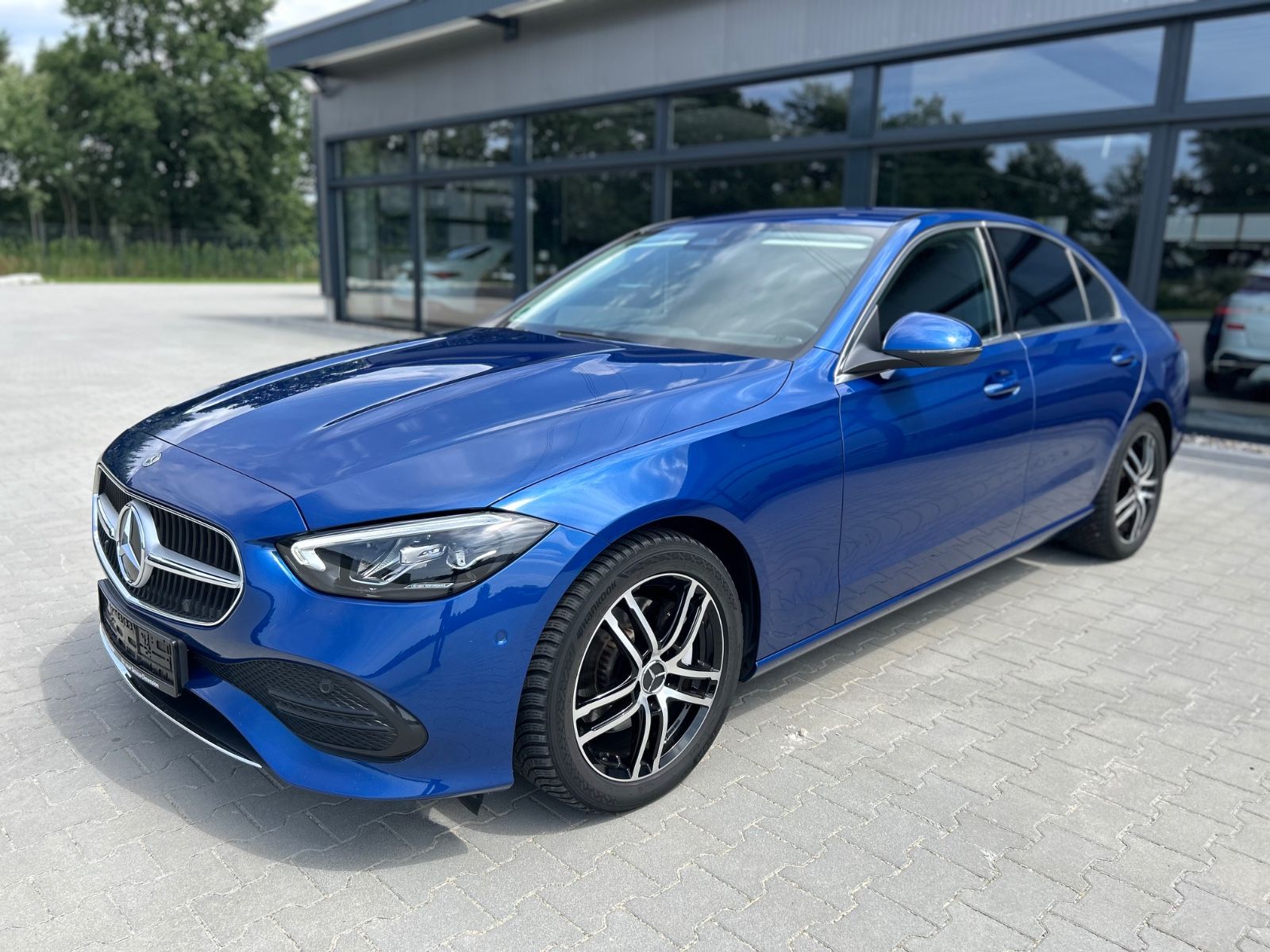Mercedes-Benz C trieda Sedan