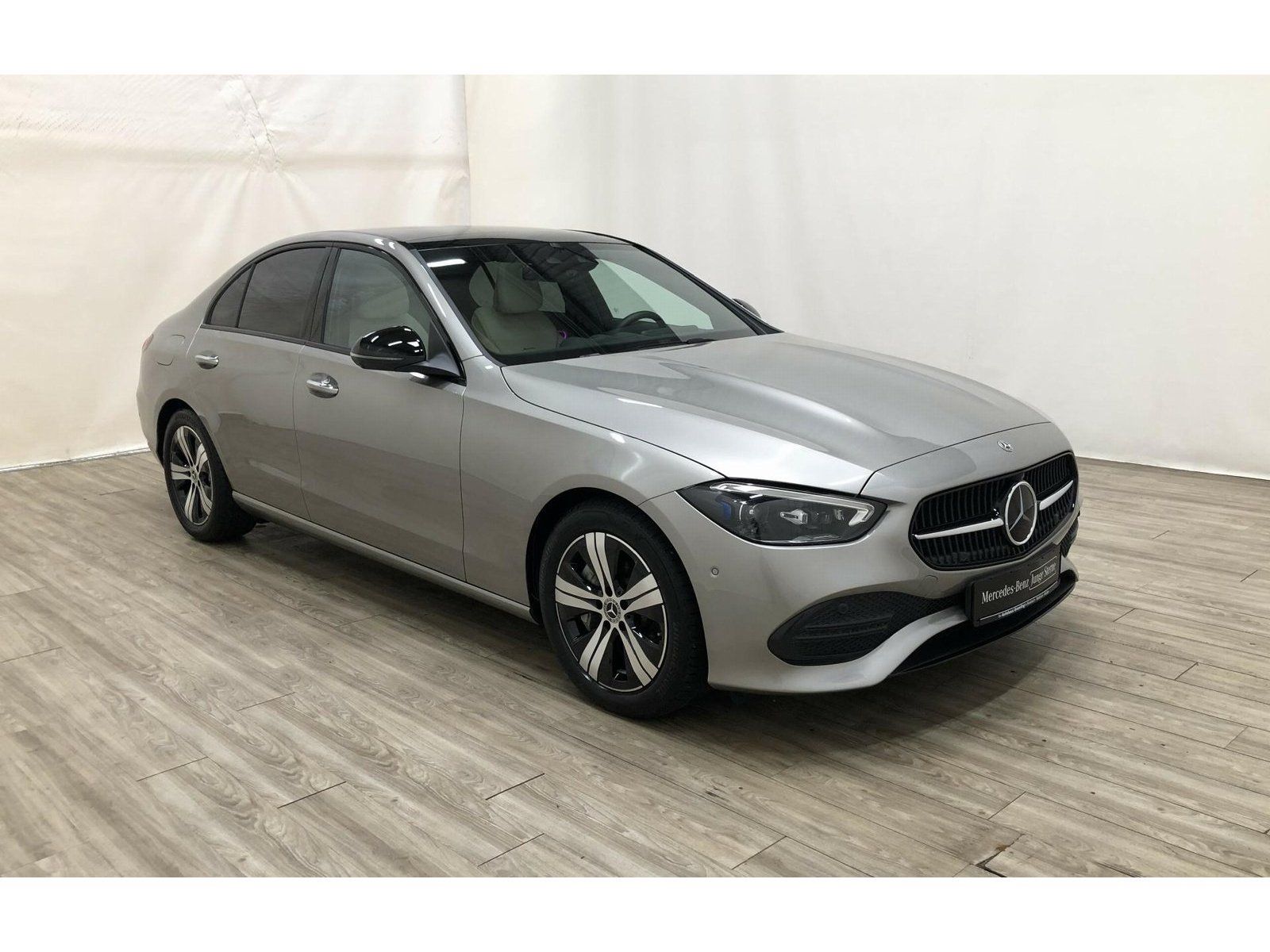 Mercedes-Benz C trieda Sedan