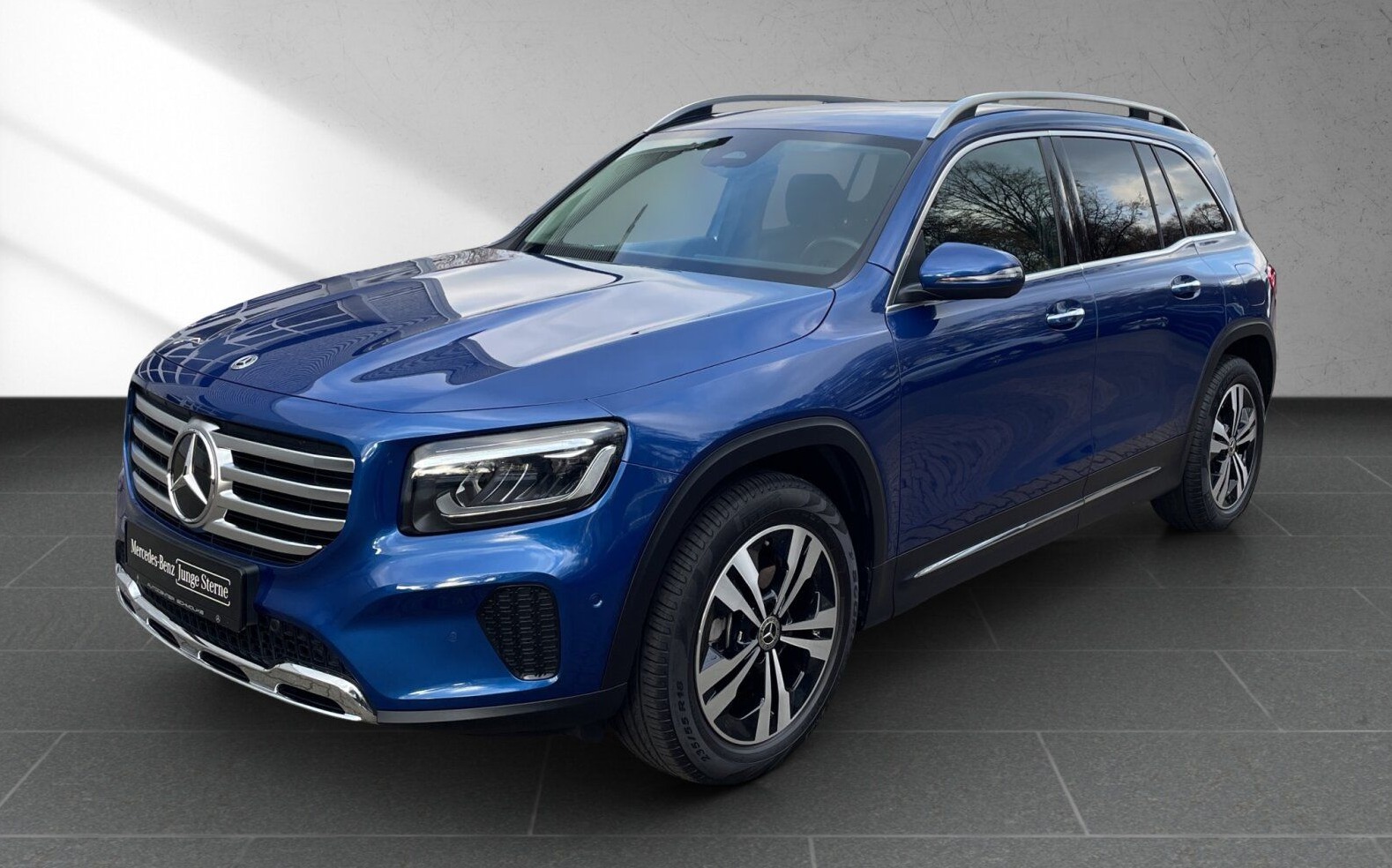 Mercedes-Benz 200