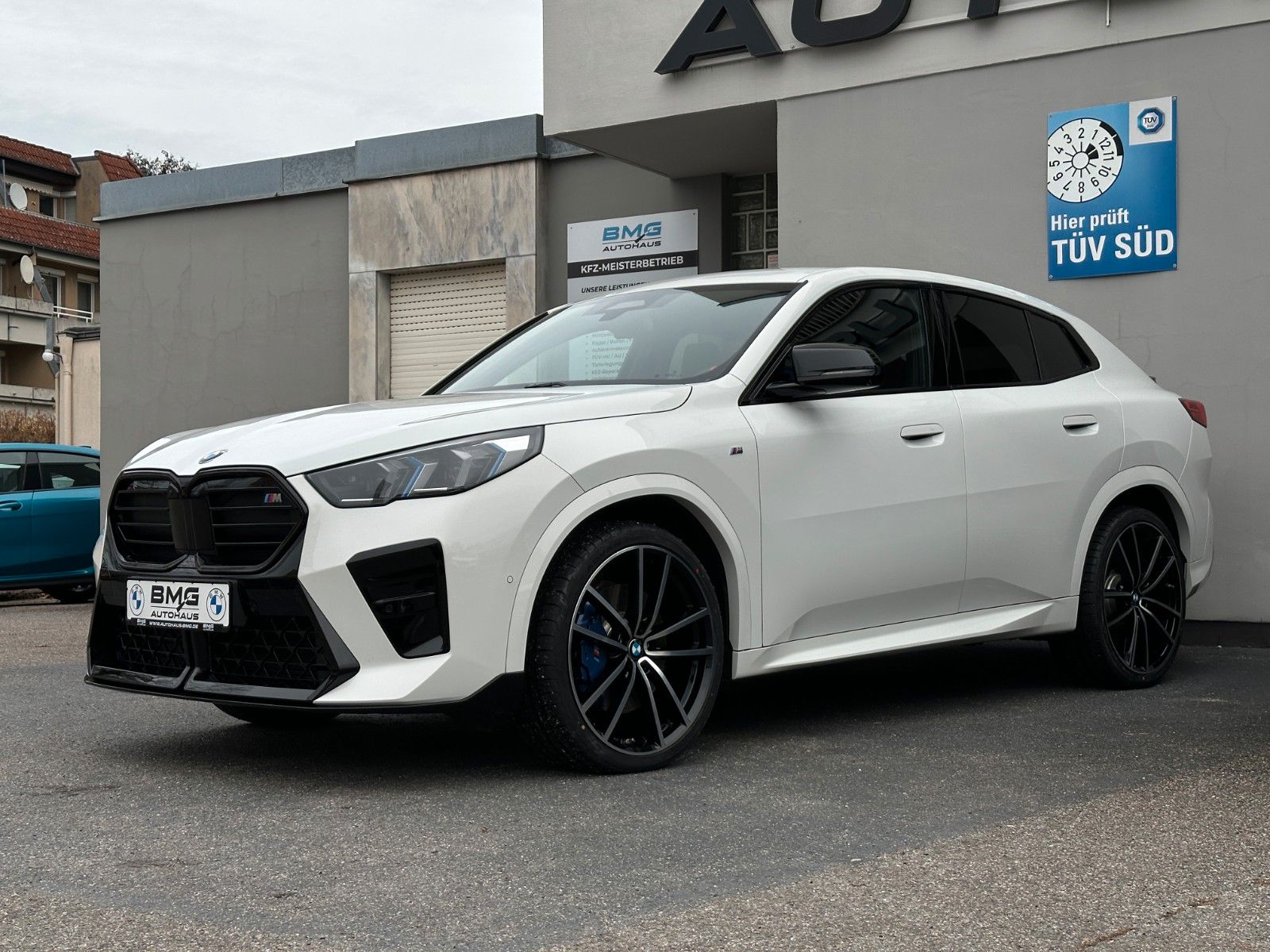 BMW X2