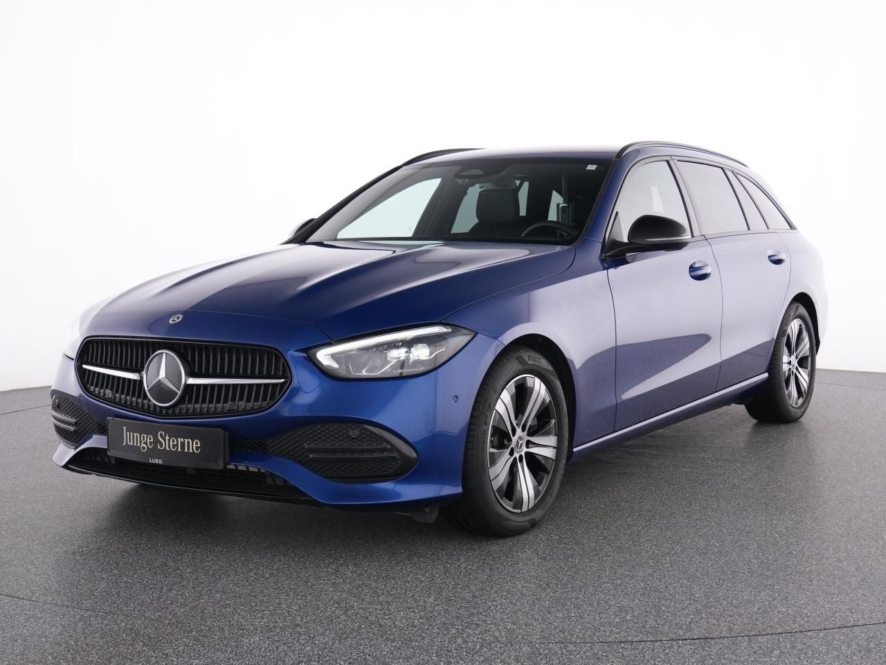 Mercedes-Benz C trieda Sedan