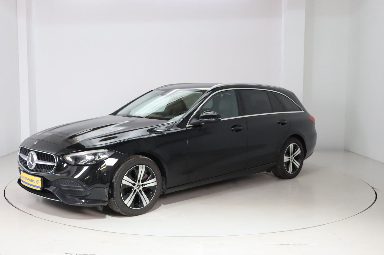 Mercedes-Benz C trieda Sedan