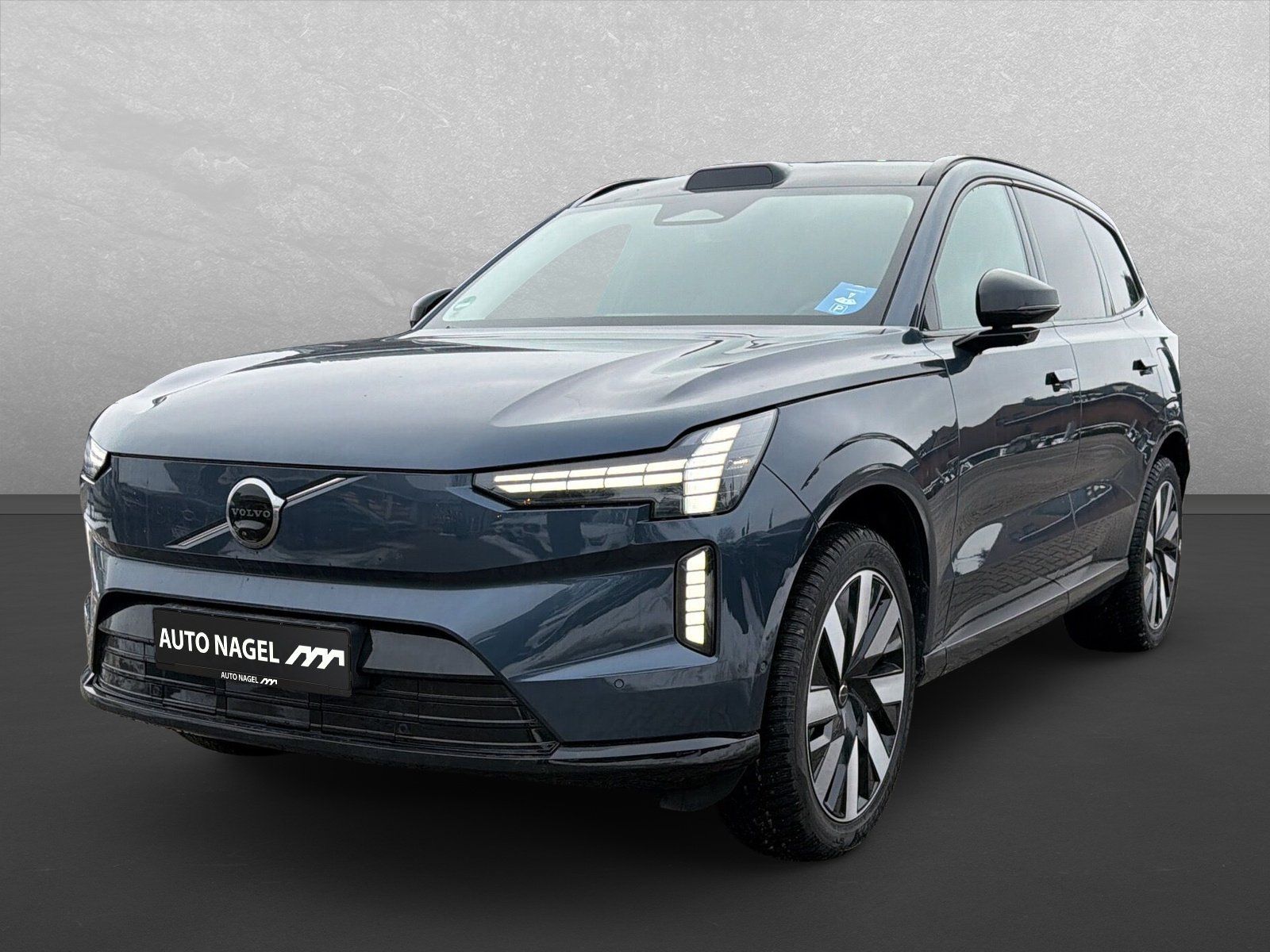 Volvo EX90