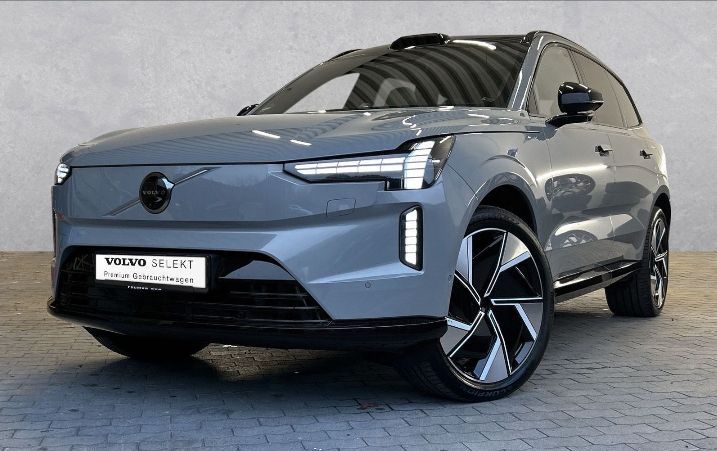 Volvo EX90