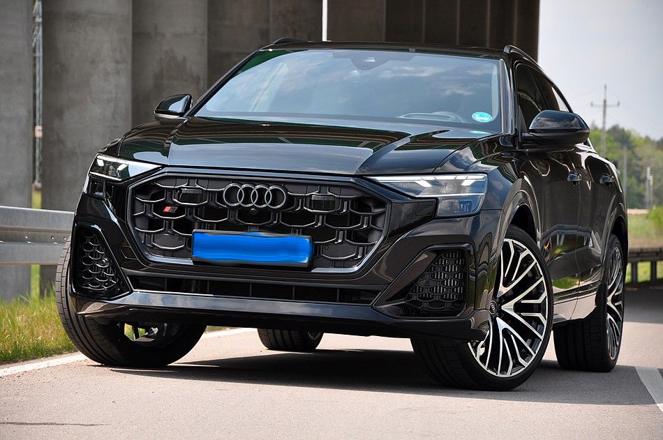 Audi Q8