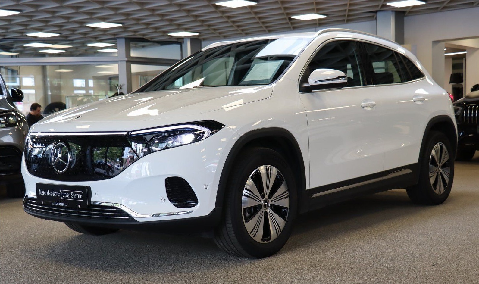 Mercedes-Benz EQA