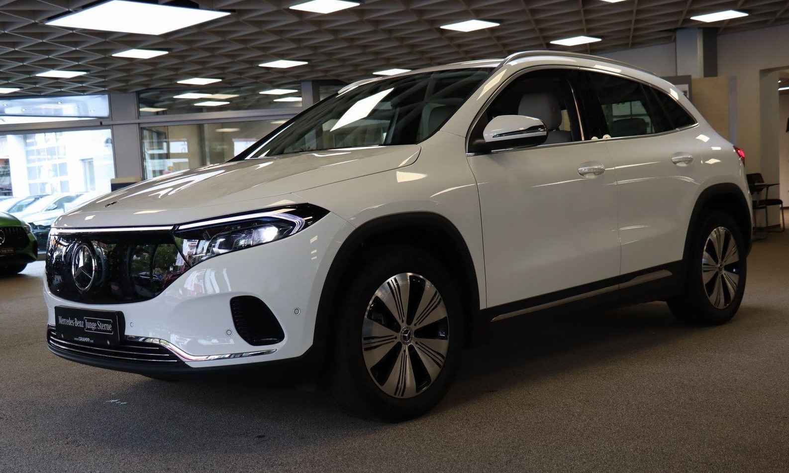 Mercedes-Benz EQA