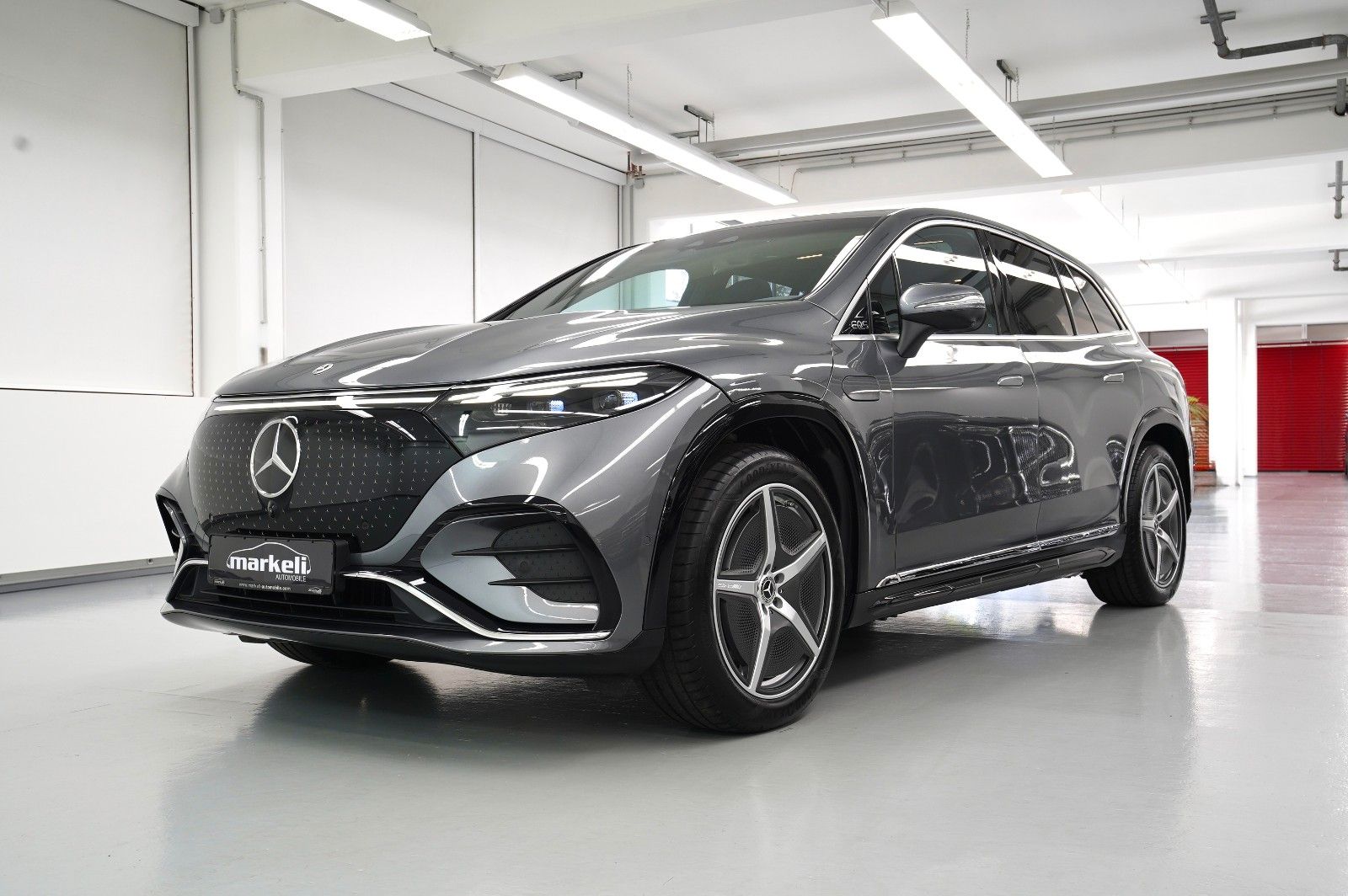 Mercedes-Benz EQS
