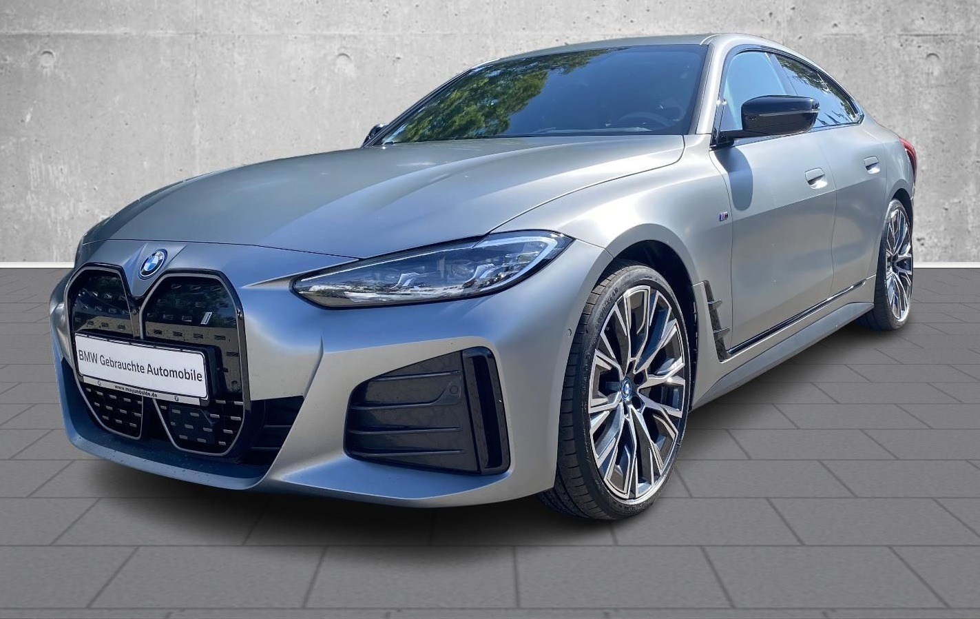 BMW i4