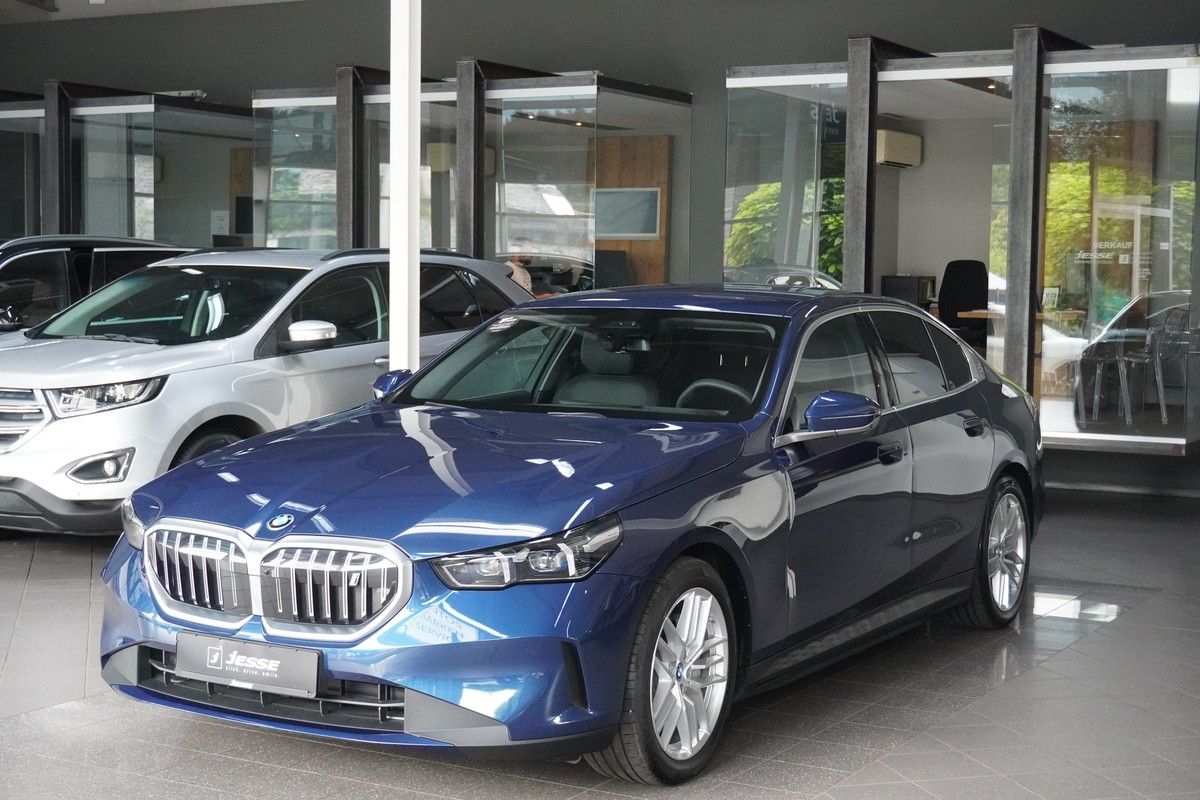 BMW i5