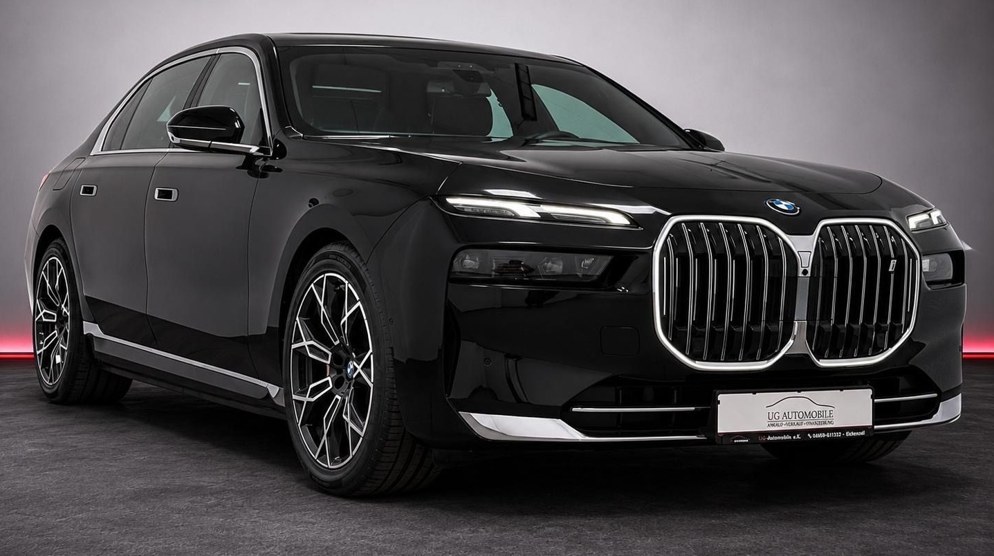 BMW i7