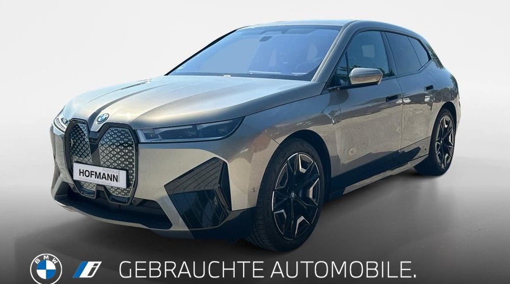 BMW iX