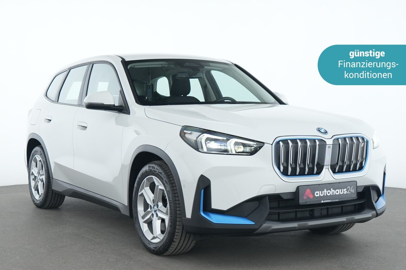BMW iX1