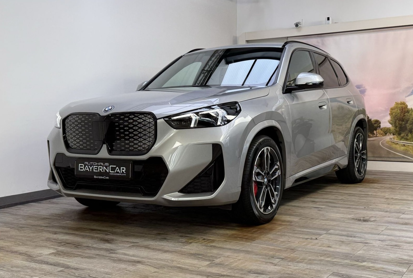 BMW iX1