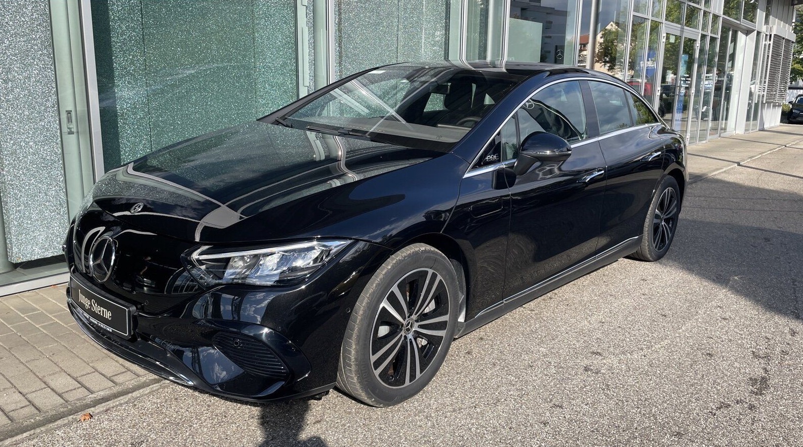 Mercedes-Benz EQE