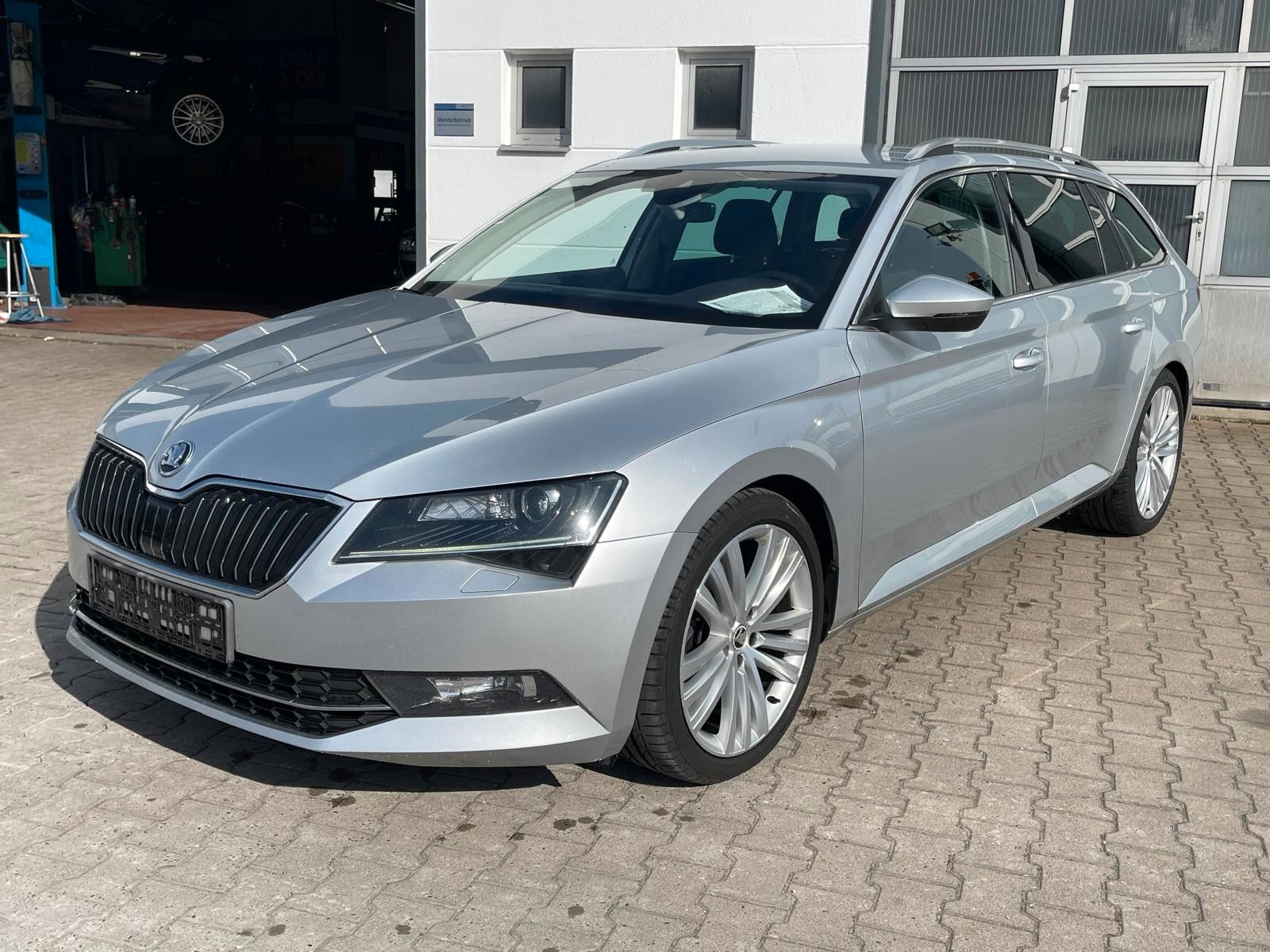Škoda Superb Combi