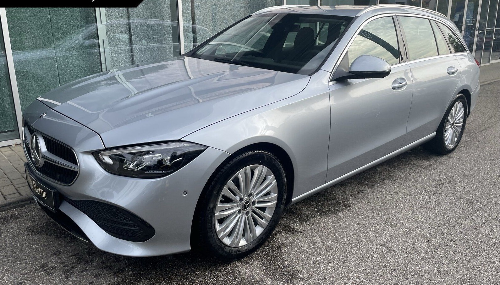Mercedes-Benz C trieda Sedan