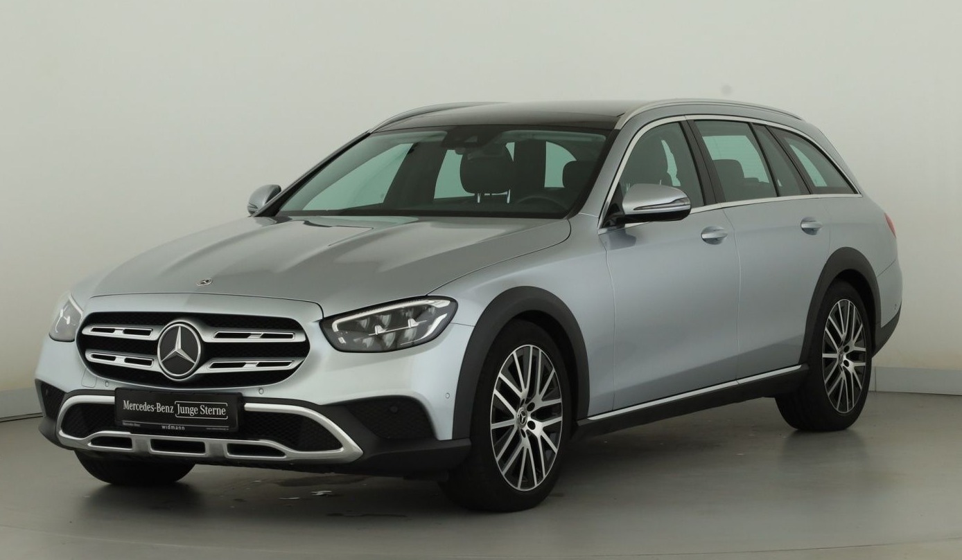Mercedes-Benz E trieda Sedan