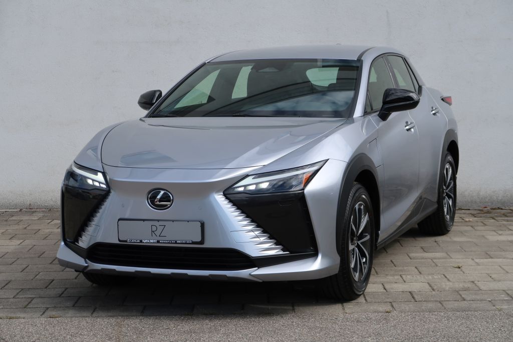 Lexus RZ