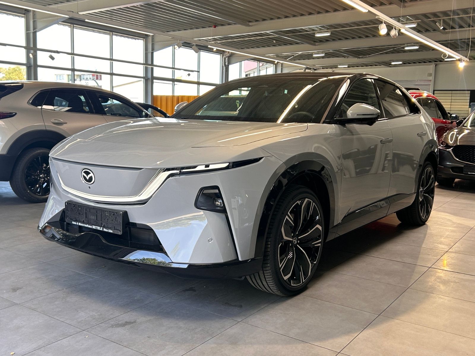 Mazda CX-6e