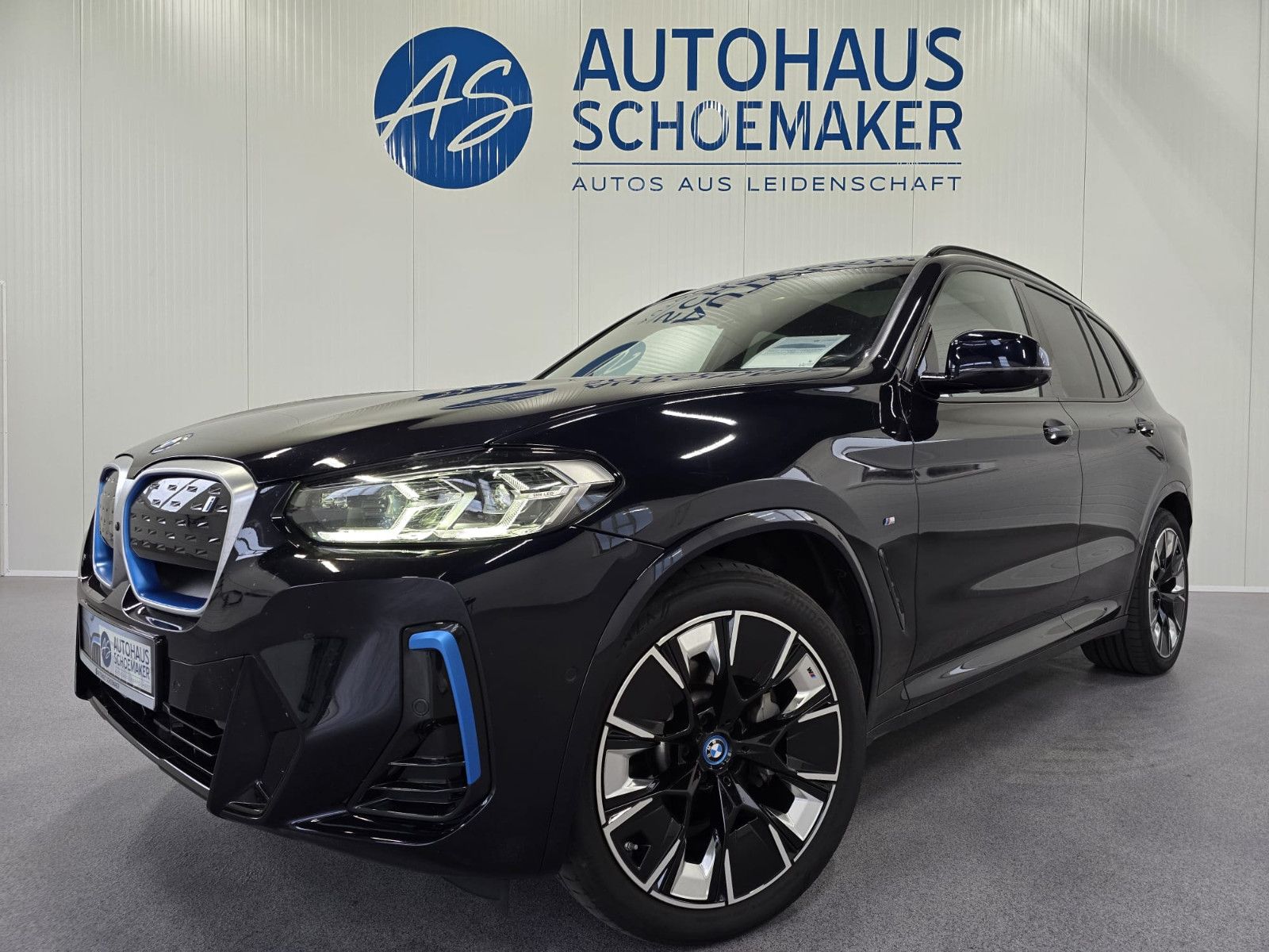 BMW iX3