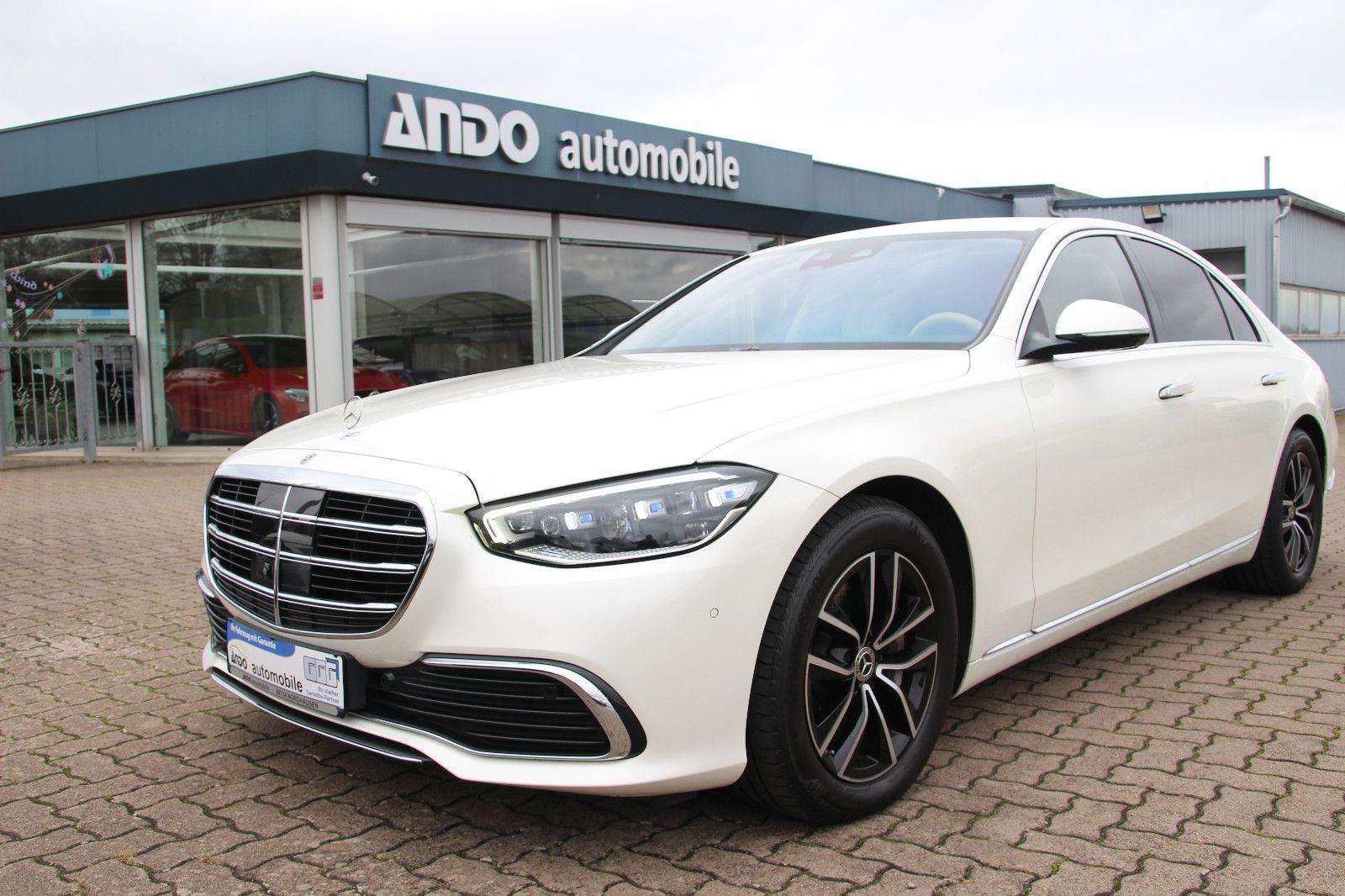 Mercedes-Benz S trieda Sedan
