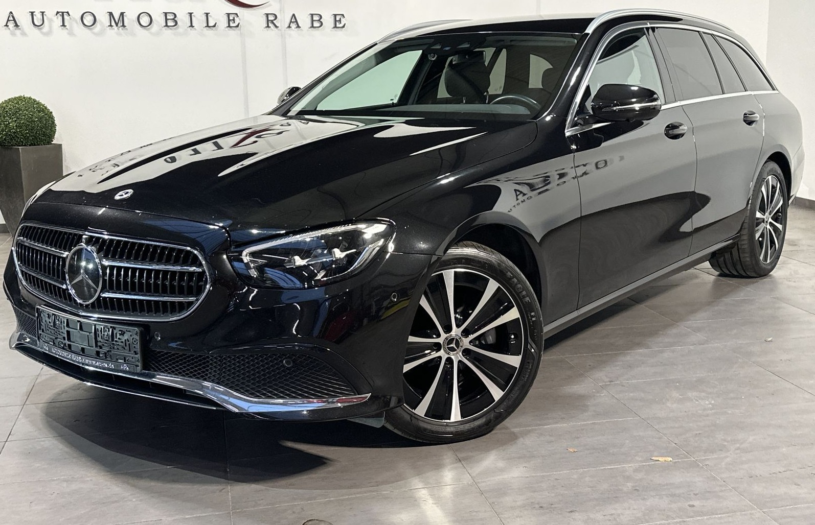 Mercedes-Benz 300